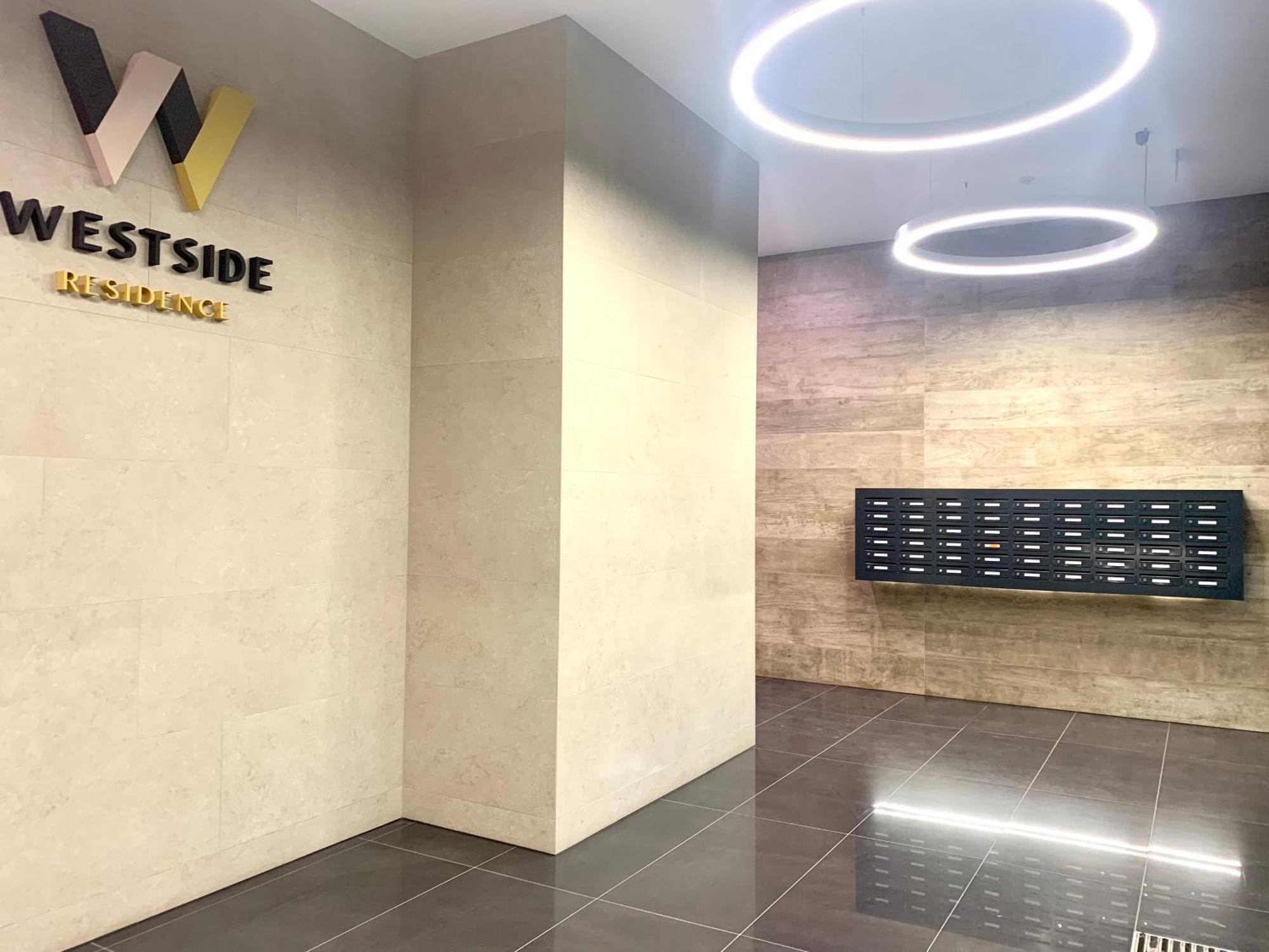 Westside Residence Apartment - Modern & Peaceful - Free Garage! Будапеща Екстериор снимка