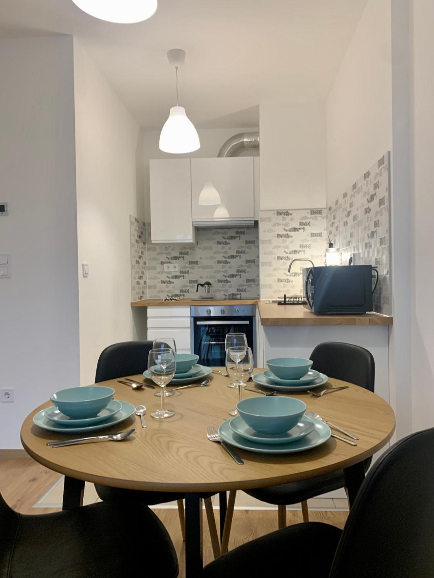 Westside Residence Apartment - Modern & Peaceful - Free Garage! Будапеща Екстериор снимка